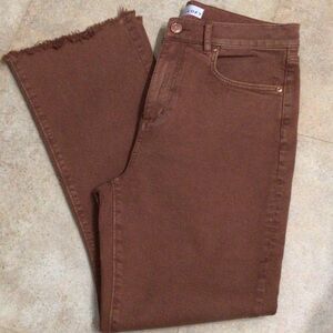 Cute pair of Loft high rise flare crop jeans size 28/6